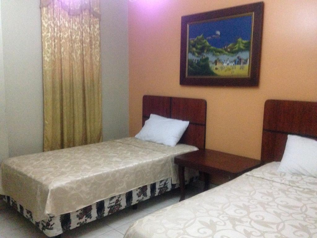 Tropical Inn Hotel Guayaquil Exterior photo