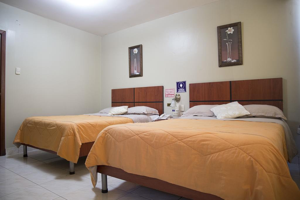 Tropical Inn Hotel Guayaquil Exterior photo