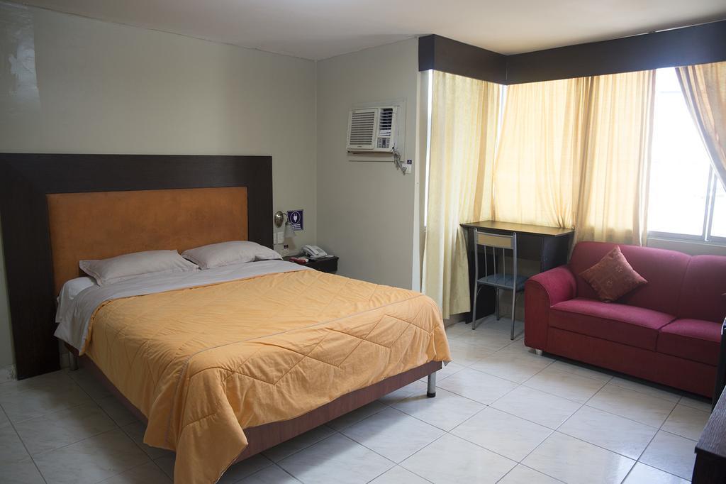 Tropical Inn Hotel Guayaquil Exterior photo